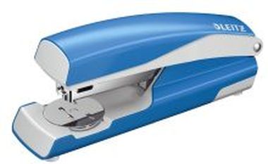 5502 Büroheftgerät NeXXt, Metall, 30 Blatt, hellblau