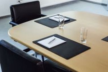 Schreibunterlage mit Dekorrille - Kunststoff, 420 x 300 mm, schwarz